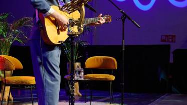 016-z7a041135__lr_original