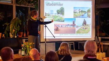 015-z7a041788__lr_original