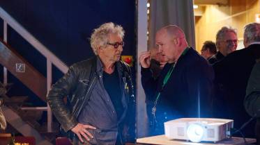 037-z7a041922__lr_original