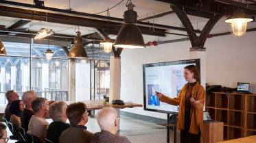 016-z7a042639__lr_original