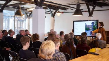 017-z7a042642__lr_original