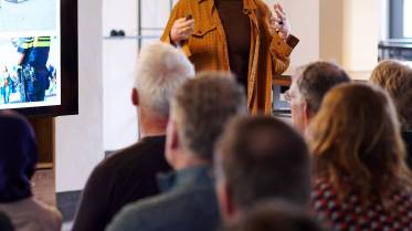 018-z7a042660__lr_original