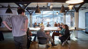 046-z7a042815__lr_original