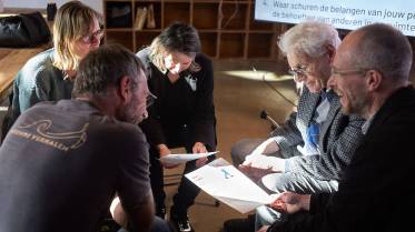 051-mp042250__lr_original