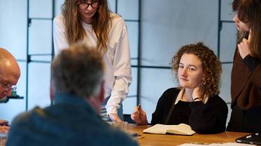 054-z7a042852__lr_original