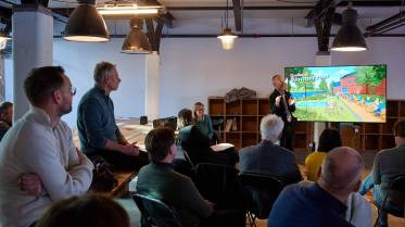 067-z7a042936__lr_original